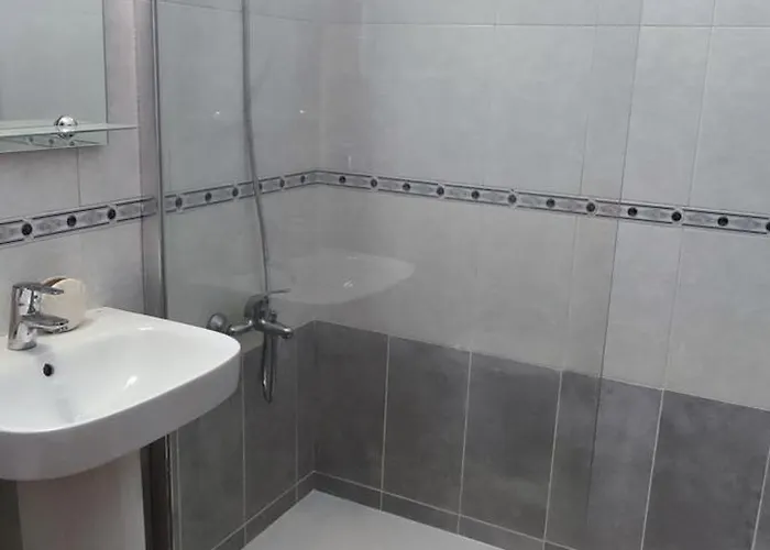 Elegant Valero 3 Bedrooms Apartamento *